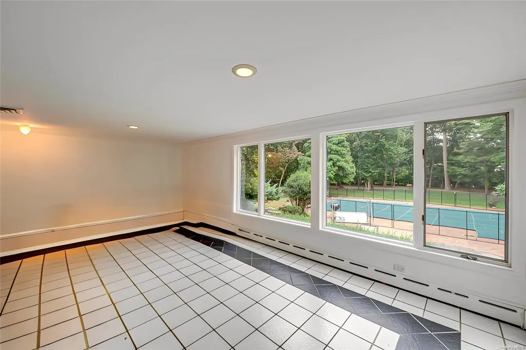 36 Bridle Path Saint James NY 11780