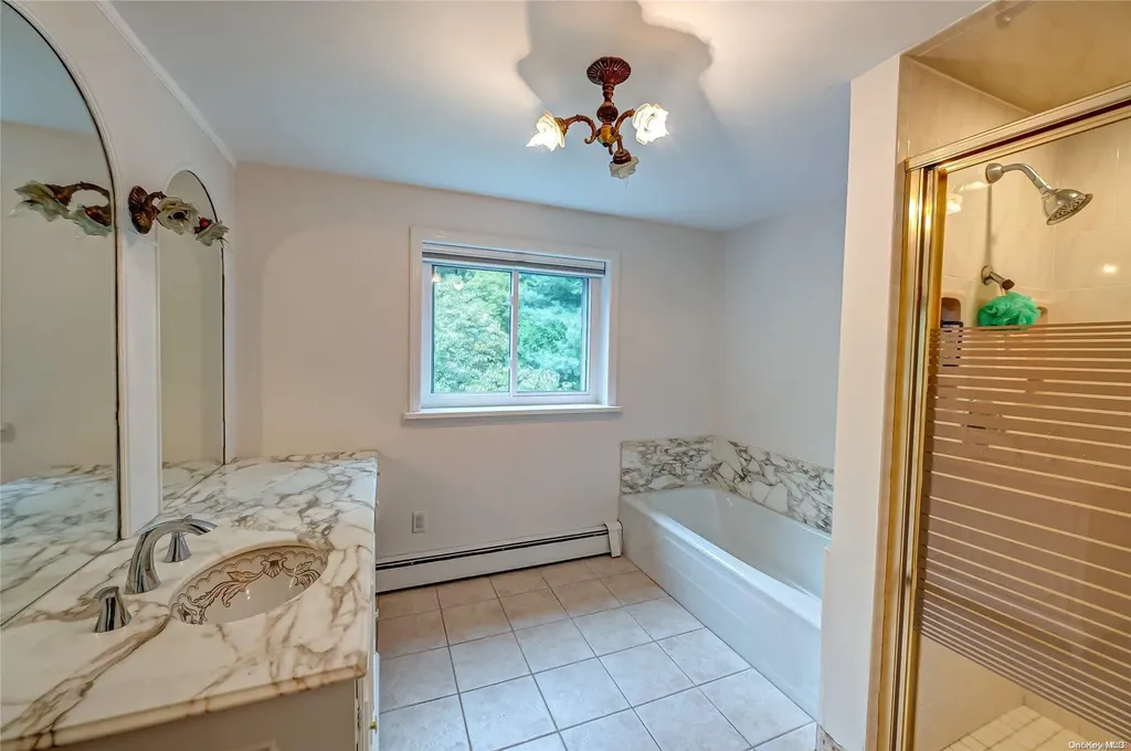 36 Bridle Path Saint James NY 11780