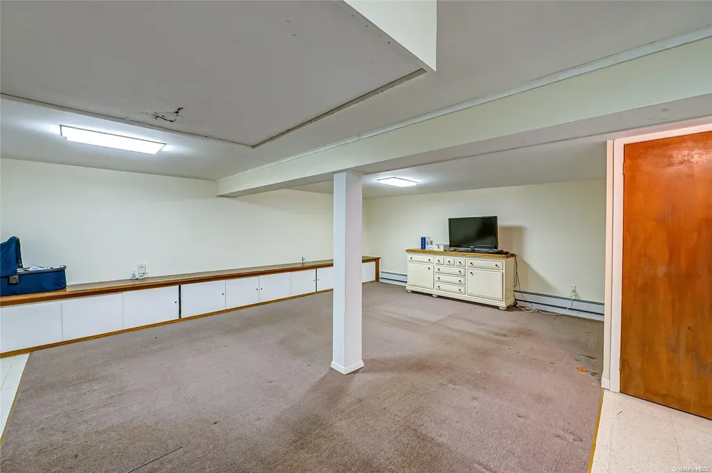 36 Bridle Path Saint James NY 11780