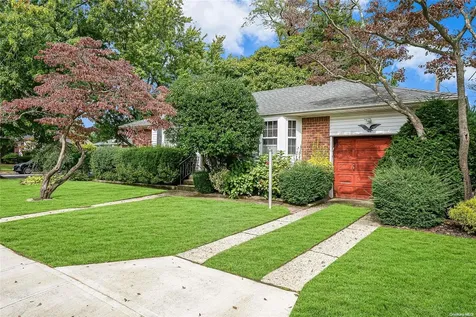 3 Angelica Street Deer Park NY 11729