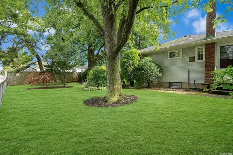 3 Angelica Street Deer Park NY 11729
