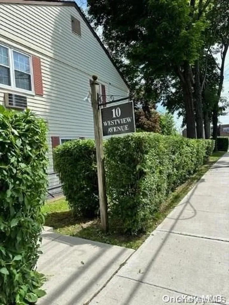 10 Westview Avenue White Plains NY 10603