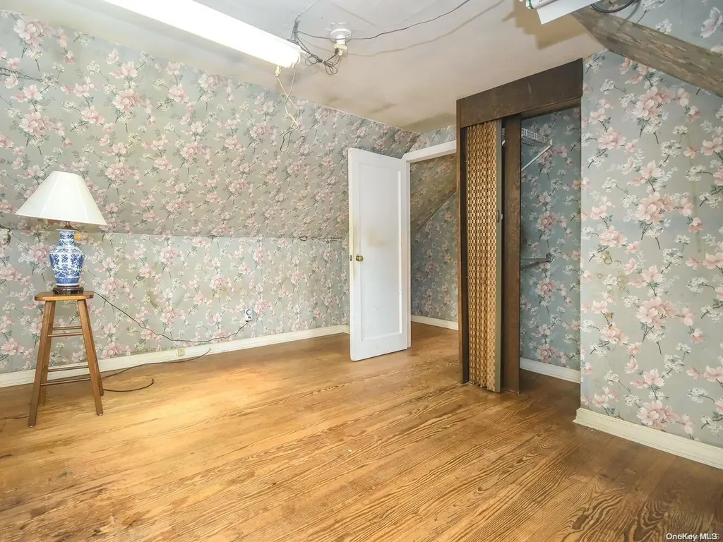 502 14th Street West Babylon NY 11704