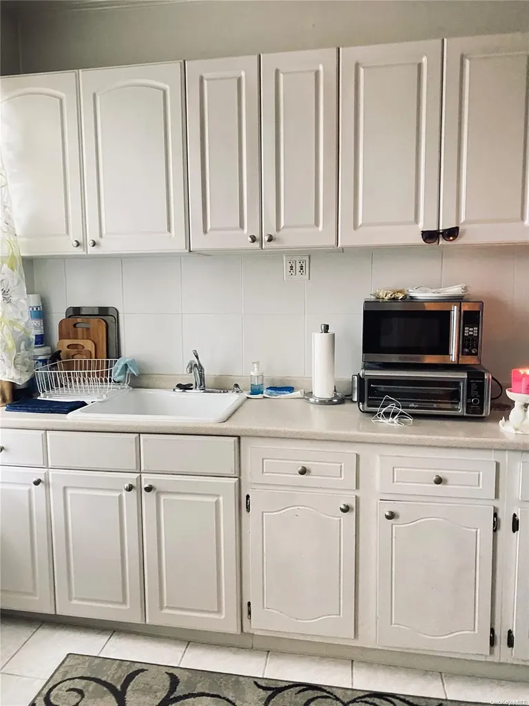 2112 Continental Avenue Bronx NY 10461