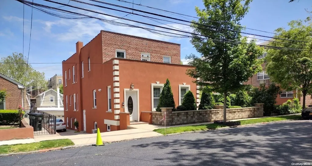 2112 Continental Avenue Bronx NY 10461