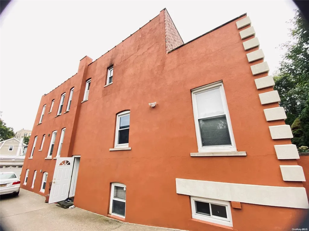 2112 Continental Avenue Bronx NY 10461