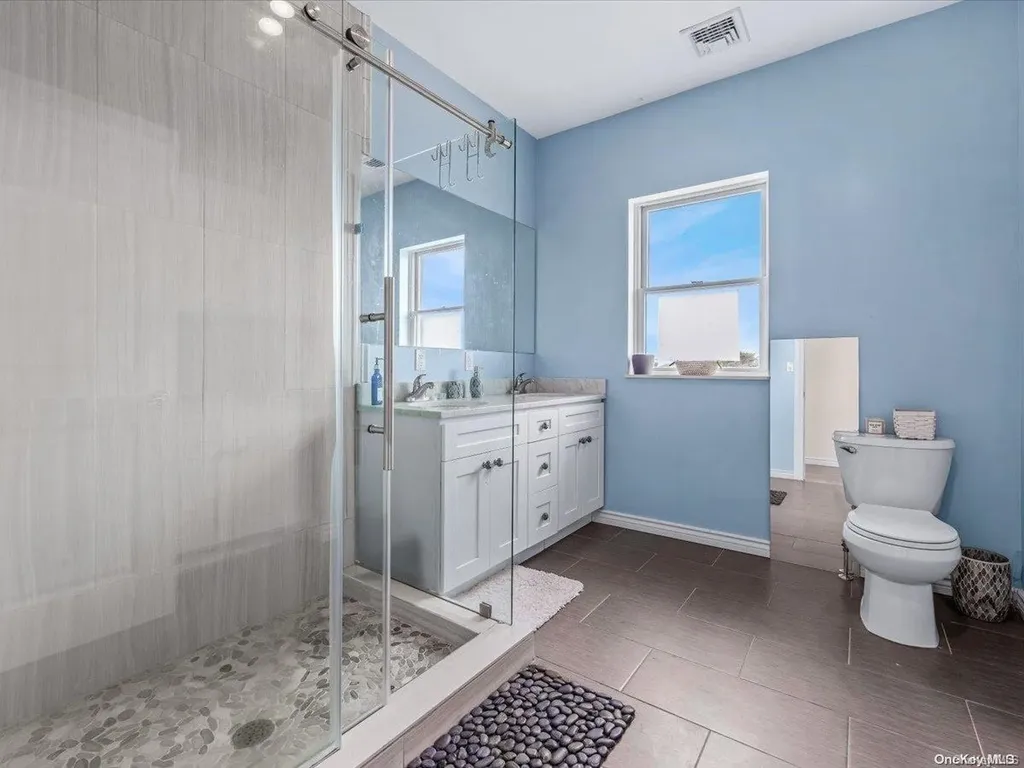 125 S Bay Drive Babylon NY 11702