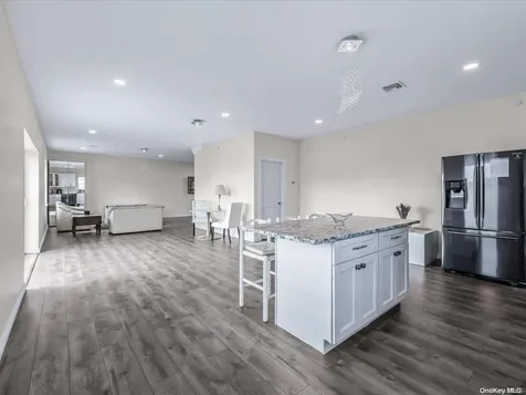 125 S Bay Drive Babylon NY 11702