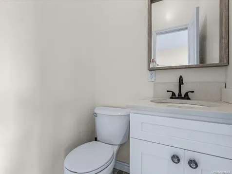 125 S Bay Drive Babylon NY 11702