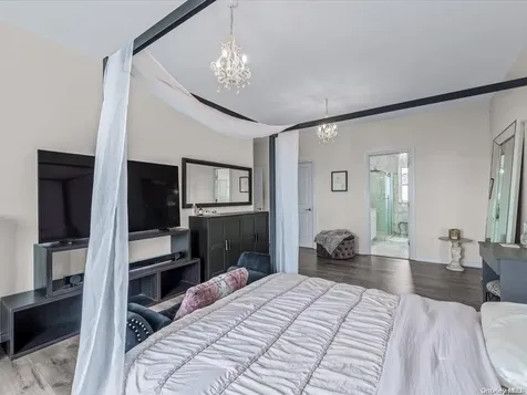 125 S Bay Drive Babylon NY 11702