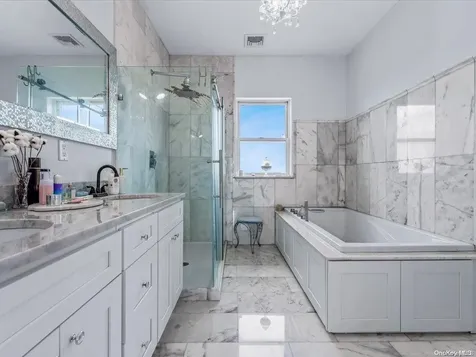 125 S Bay Drive Babylon NY 11702