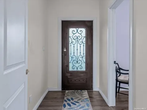 125 S Bay Drive Babylon NY 11702