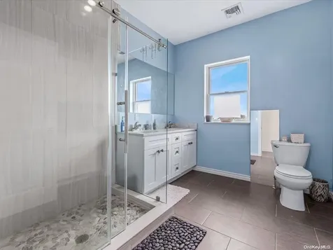 125 S Bay Drive Babylon NY 11702