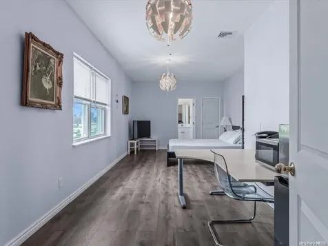 125 S Bay Drive Babylon NY 11702