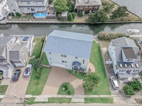 125 S Bay Drive Babylon NY 11702