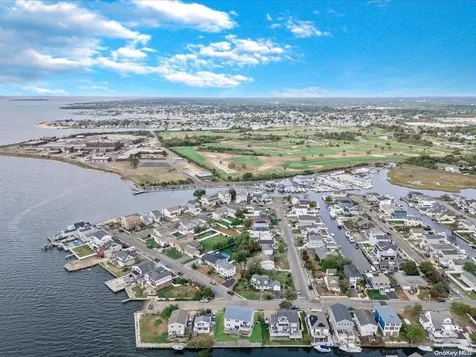 125 S Bay Drive Babylon NY 11702