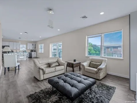 125 S Bay Drive Babylon NY 11702