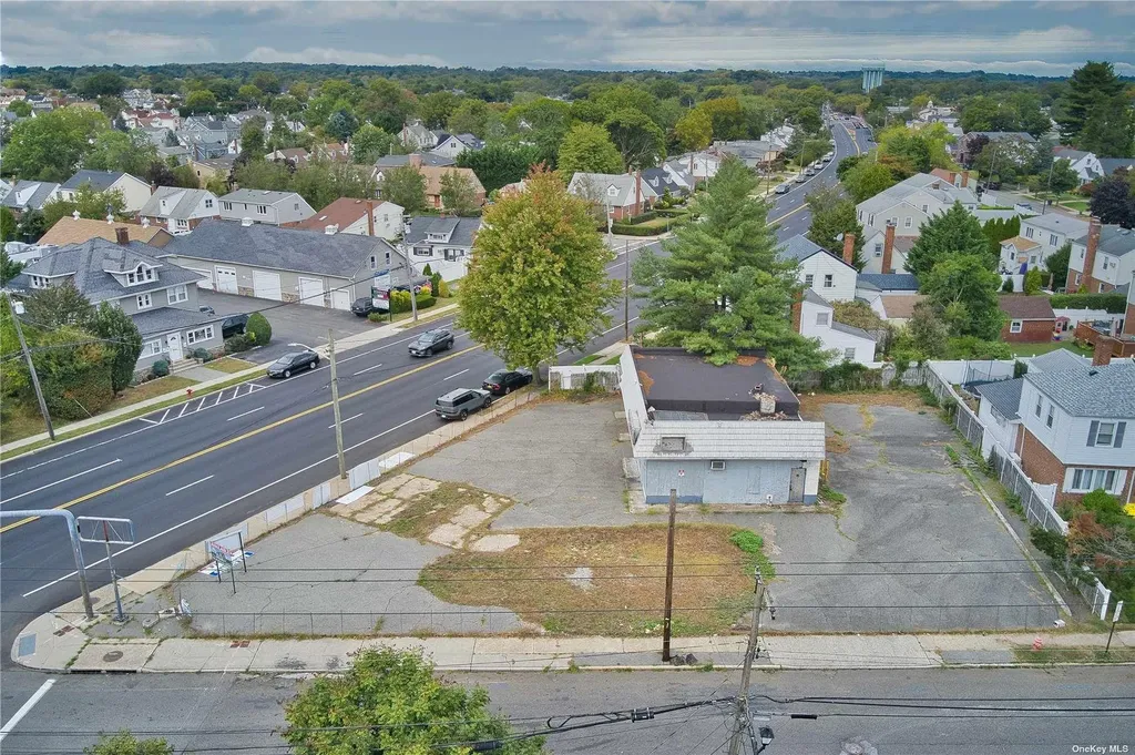 400 Herricks Road Mineola NY 11501