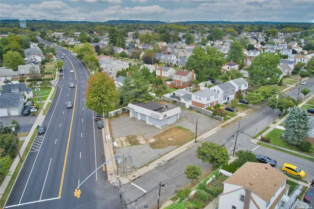 400 Herricks Road Mineola NY 11501