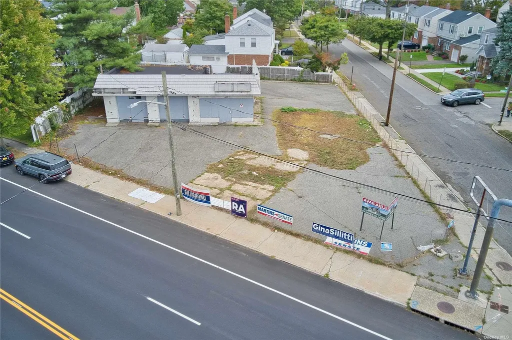 400 Herricks Road Mineola NY 11501