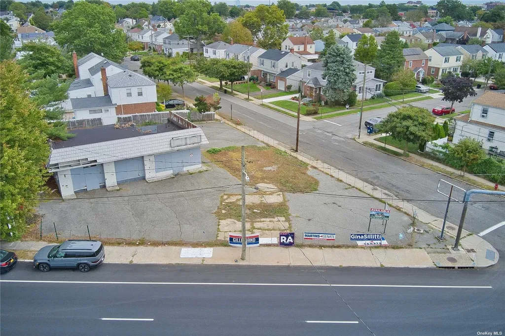 400 Herricks Road Mineola NY 11501