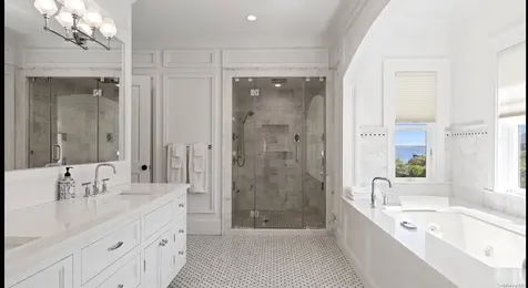 17 Ludlow Lane Hampton Bays NY 11946
