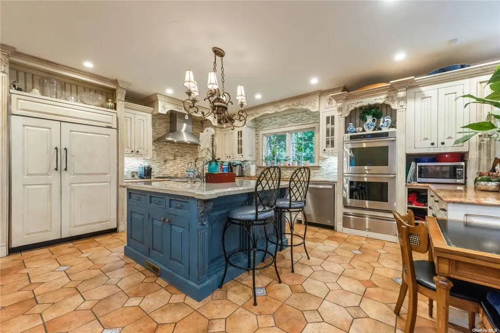106 Willow Road Woodsburgh NY 11598