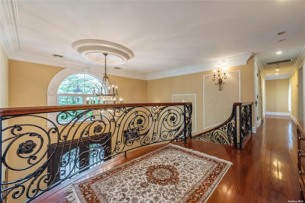 106 Willow Road Woodsburgh NY 11598