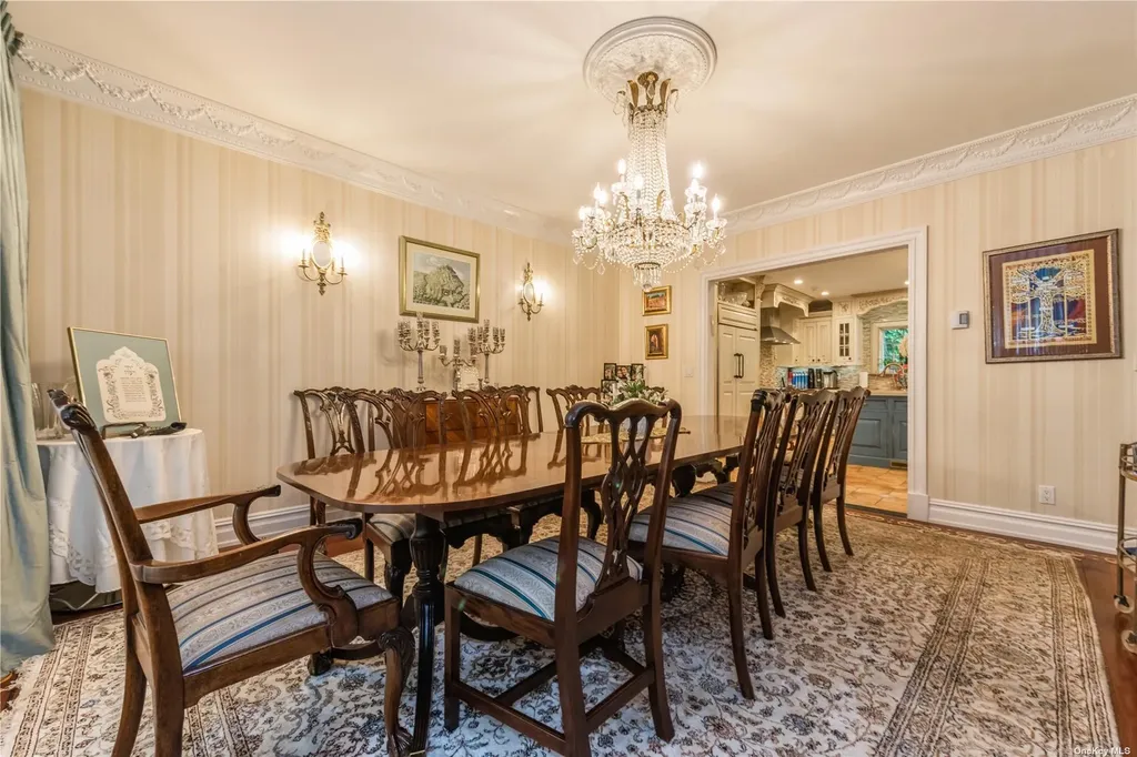 106 Willow Road Woodsburgh NY 11598