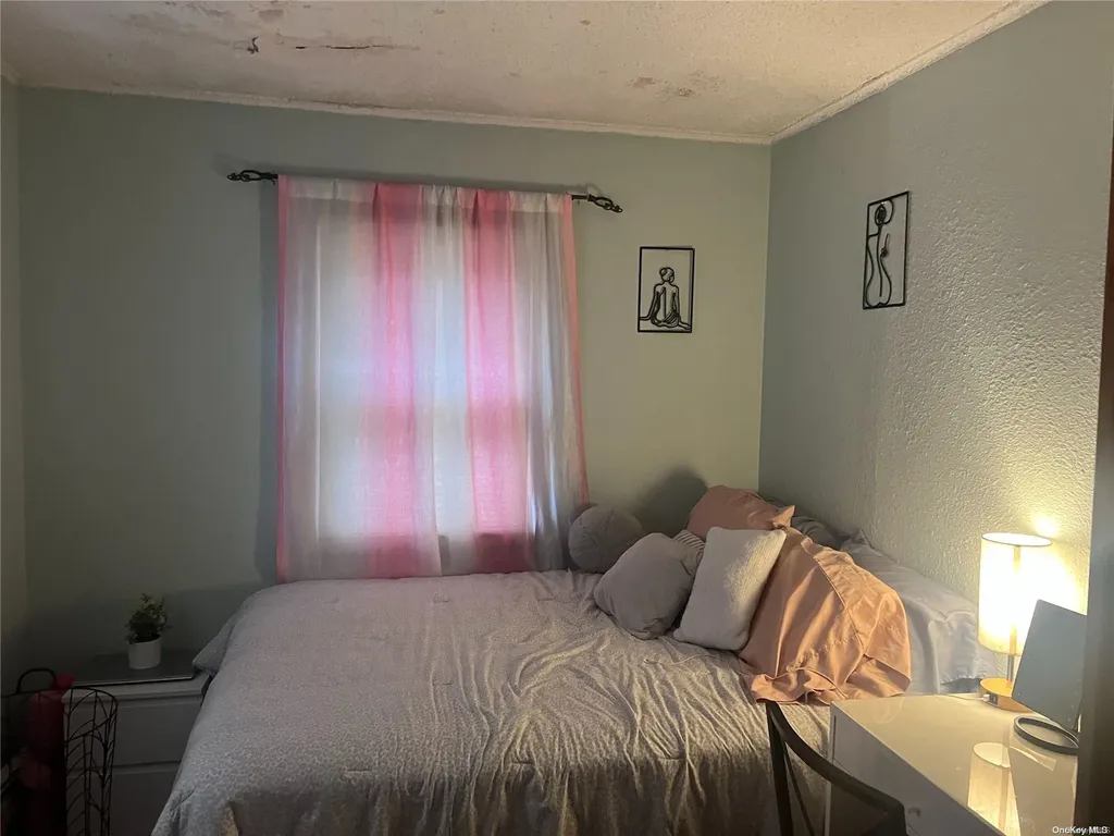 2 Twig Avenue Central Islip NY 11722