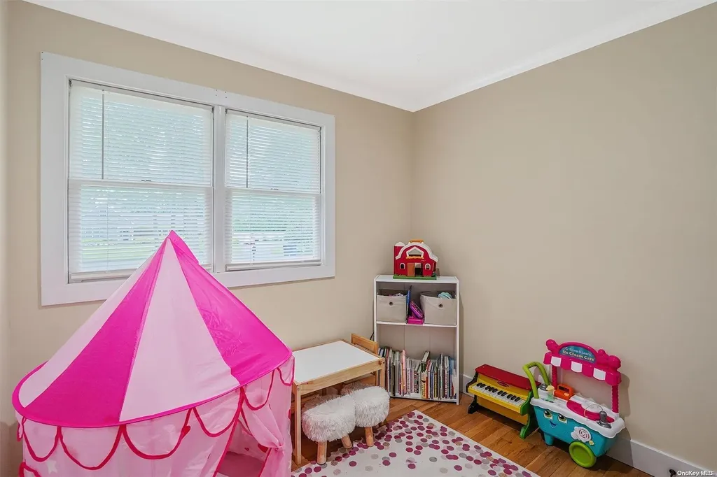 40 Cove Street Riverhead NY 11901
