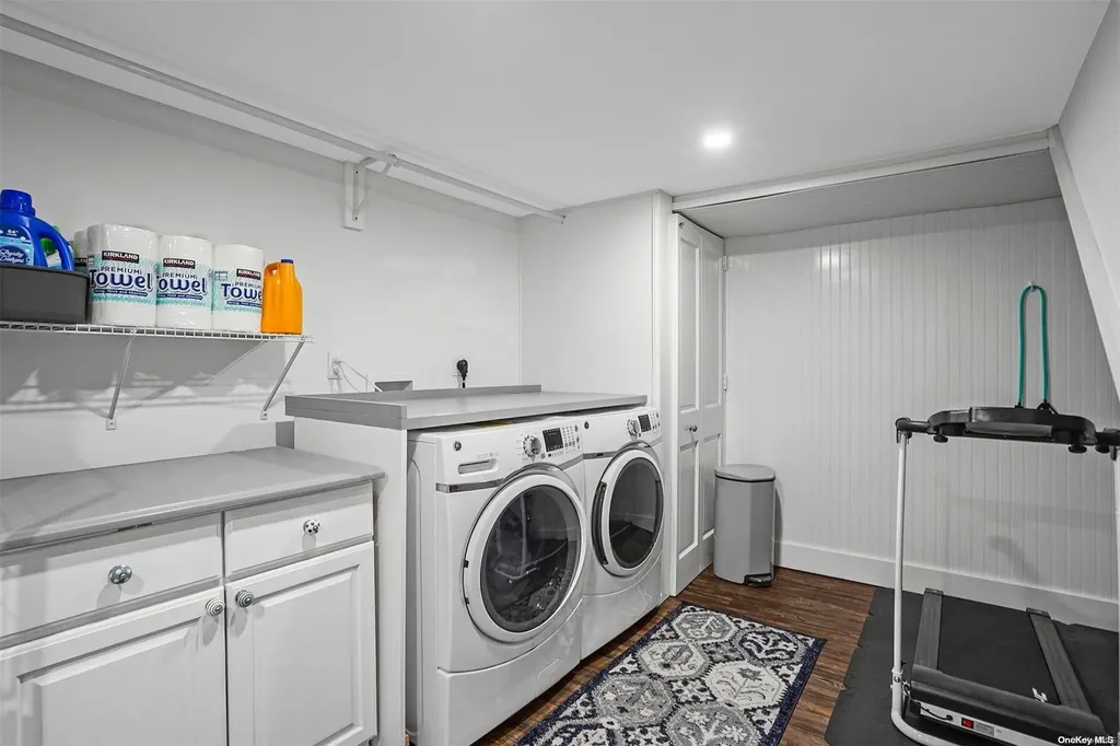 40 Cove Street Riverhead NY 11901