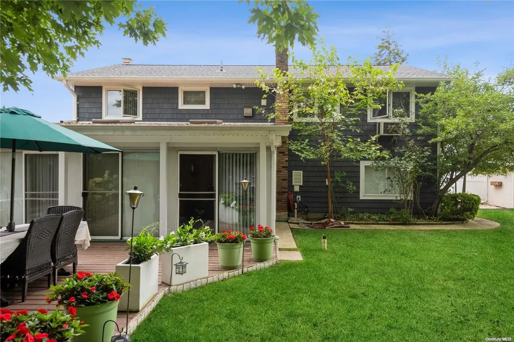 1 W 16th Street Deer Park NY 11729