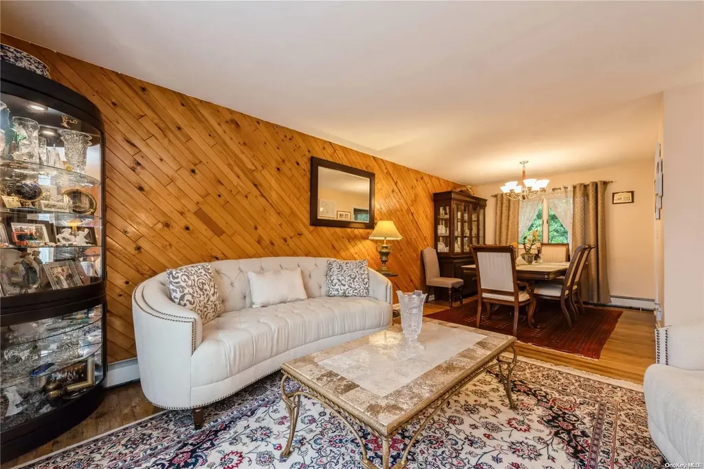 1 W 16th Street Deer Park NY 11729