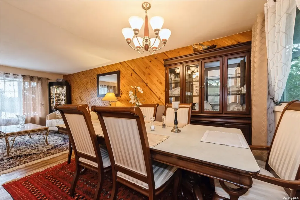 1 W 16th Street Deer Park NY 11729