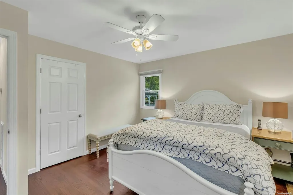 17 Lovell Road Hampton Bays NY 11946