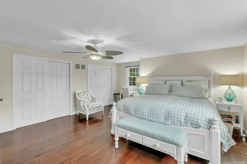 17 Lovell Road Hampton Bays NY 11946