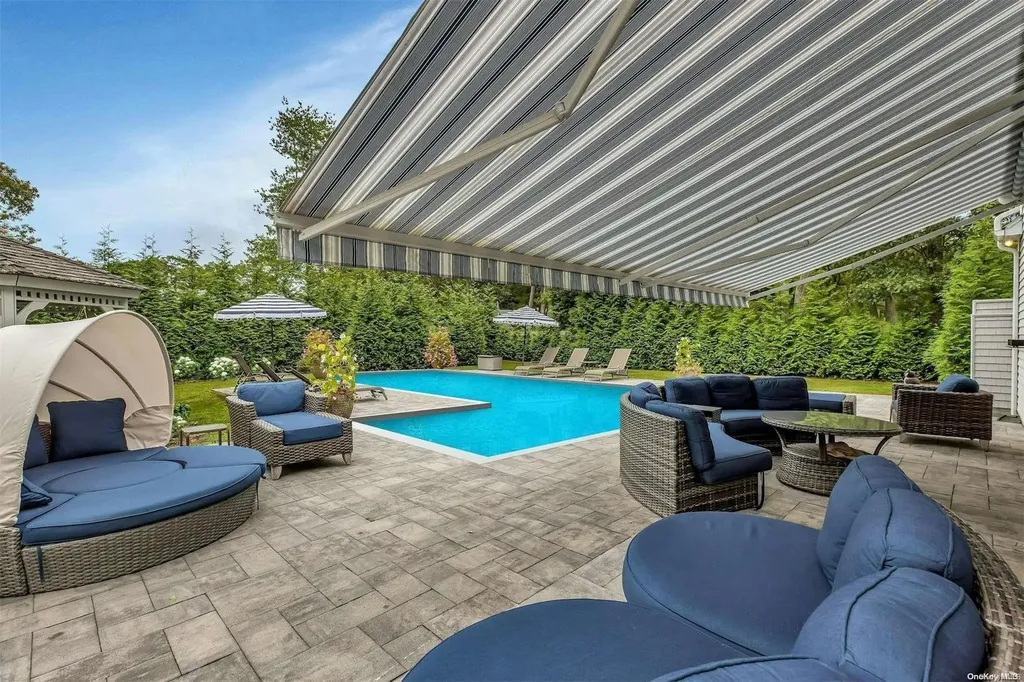 17 Lovell Road Hampton Bays NY 11946