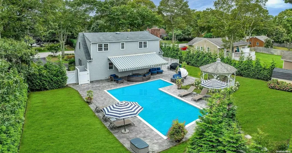 17 Lovell Road Hampton Bays NY 11946
