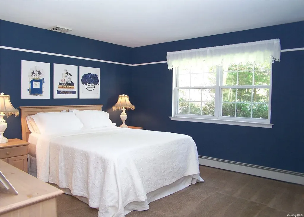 14 Cedar Lane Middle Island NY 11953