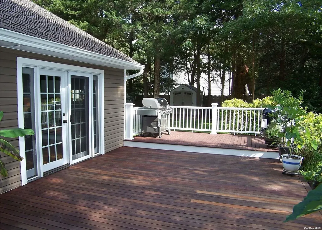 14 Cedar Lane Middle Island NY 11953