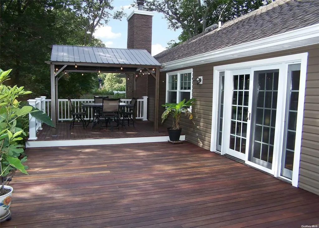 14 Cedar Lane Middle Island NY 11953