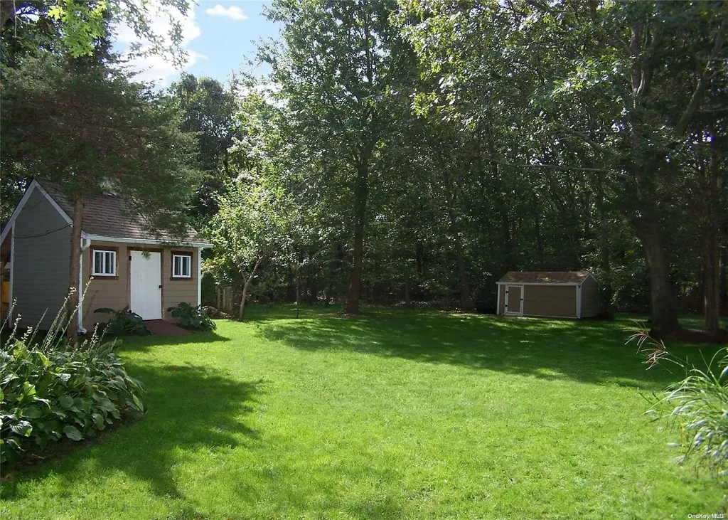 14 Cedar Lane Middle Island NY 11953