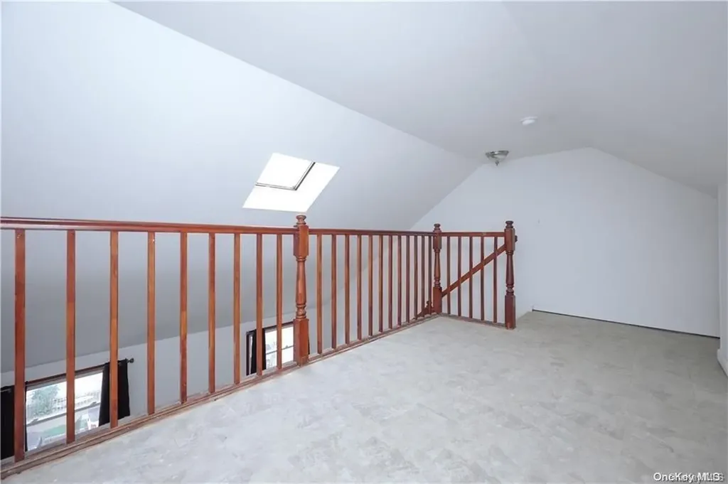 105 Clark Lane Staten Island NY 10304