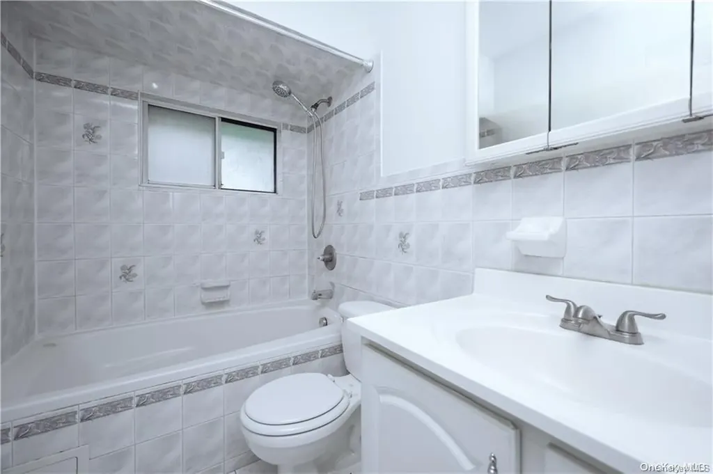 105 Clark Lane Staten Island NY 10304