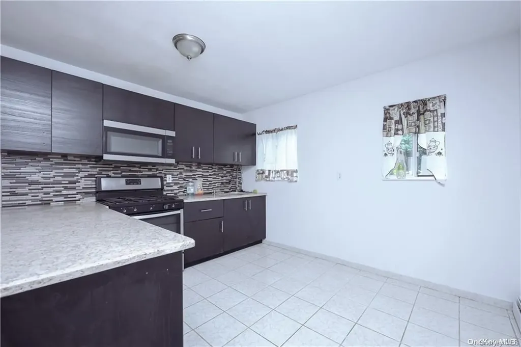 105 Clark Lane Staten Island NY 10304