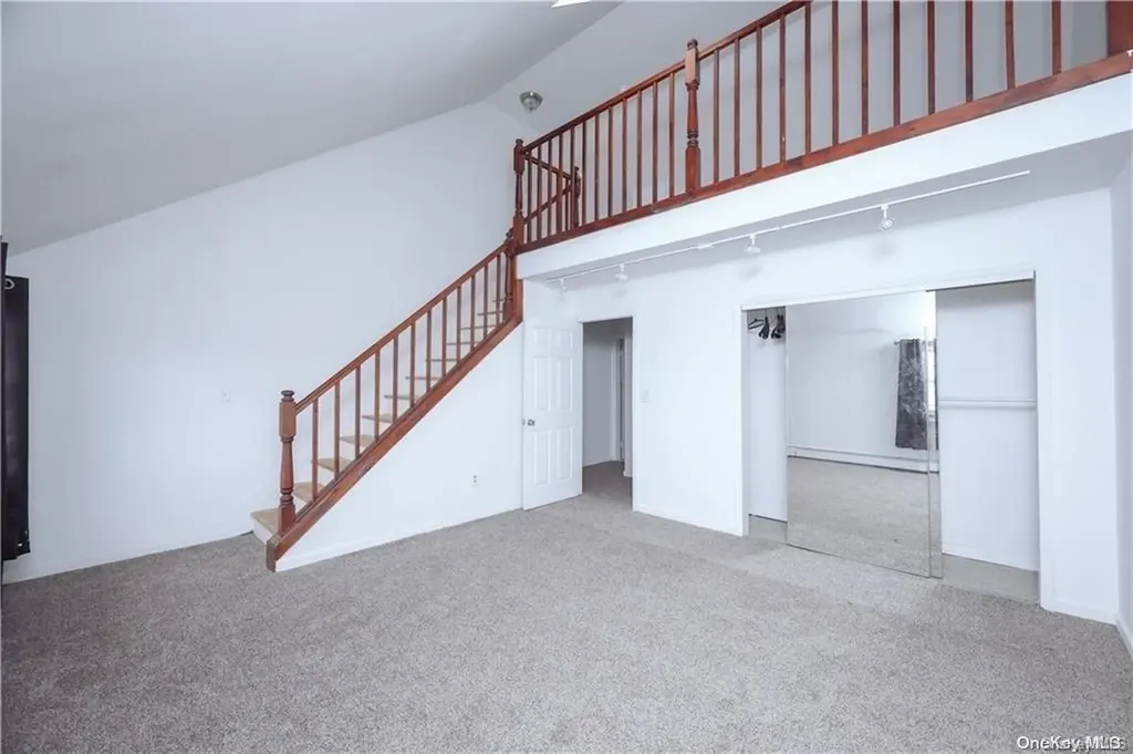 105 Clark Lane Staten Island NY 10304