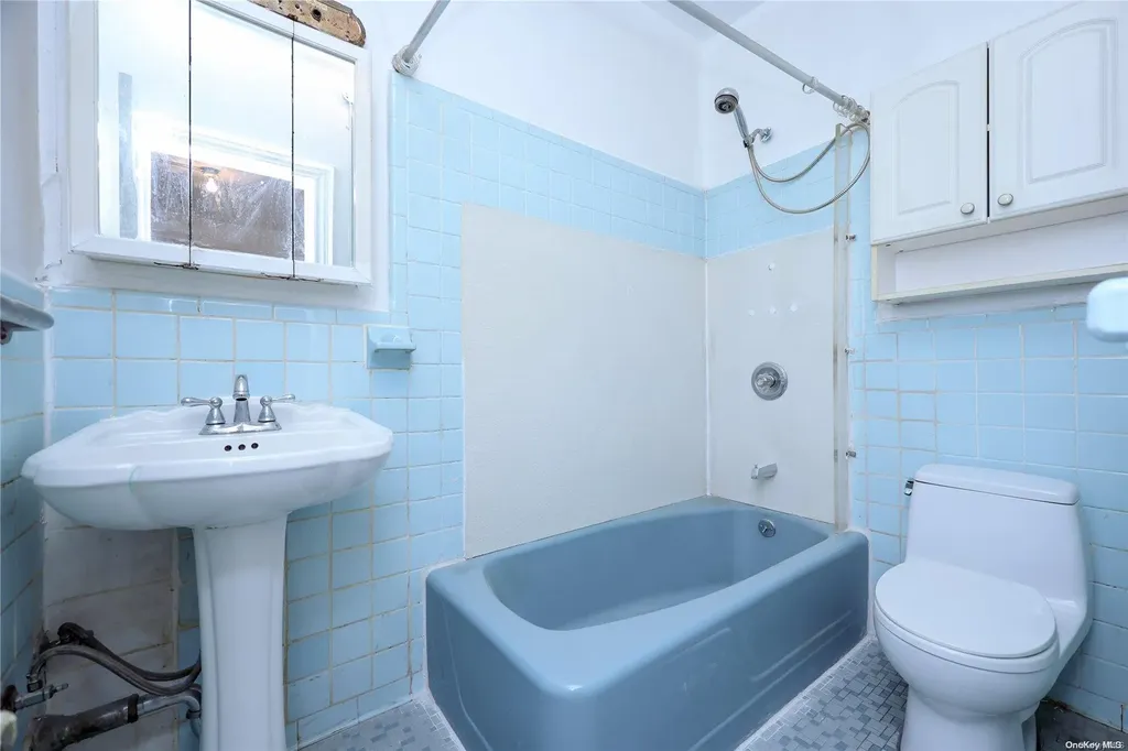 7105 8th Avenue Brooklyn NY 11228