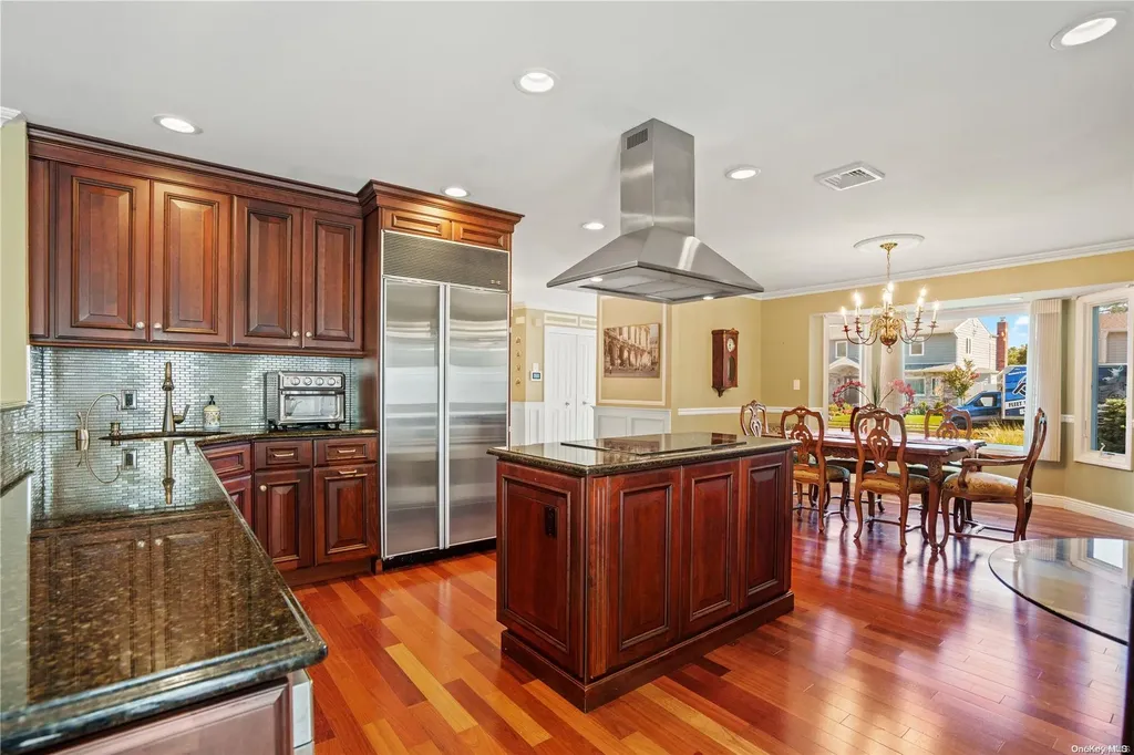 3020 Davis Place Oceanside NY 11572
