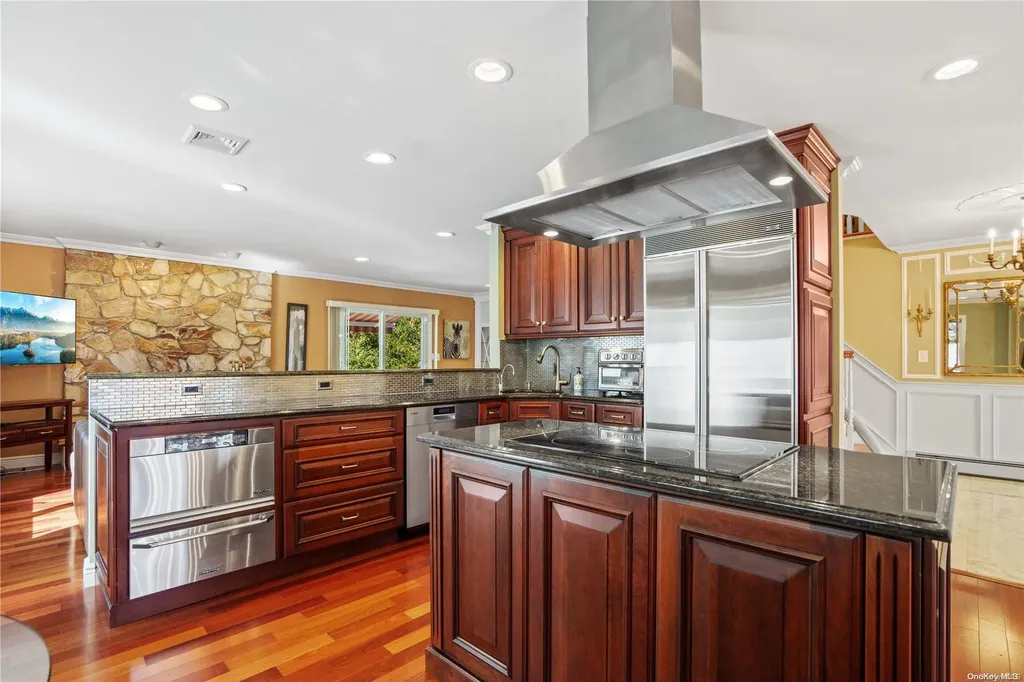 3020 Davis Place Oceanside NY 11572